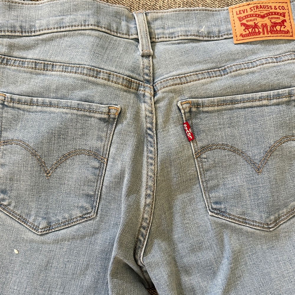 Levi’s 314 Shaping Straight size 27 —NWT